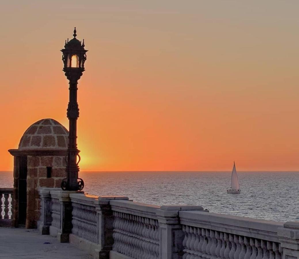 El Rincon De La Caleta Leilighet Cádiz Eksteriør bilde